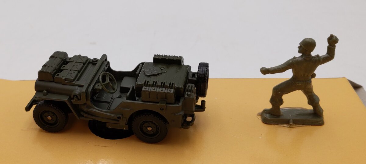Solido Les Militaires Collection 1 1:50 Scale #6049 Jeep LN/Box