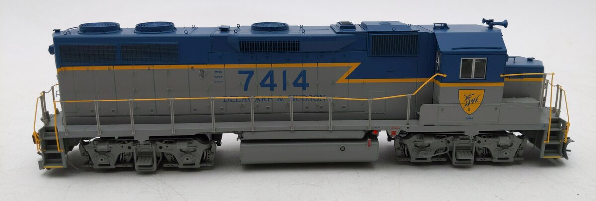 Athearn G40899 HO D&H GP39-2 Phase I Diesel Locomotive #7414 w/ DCC & Sound