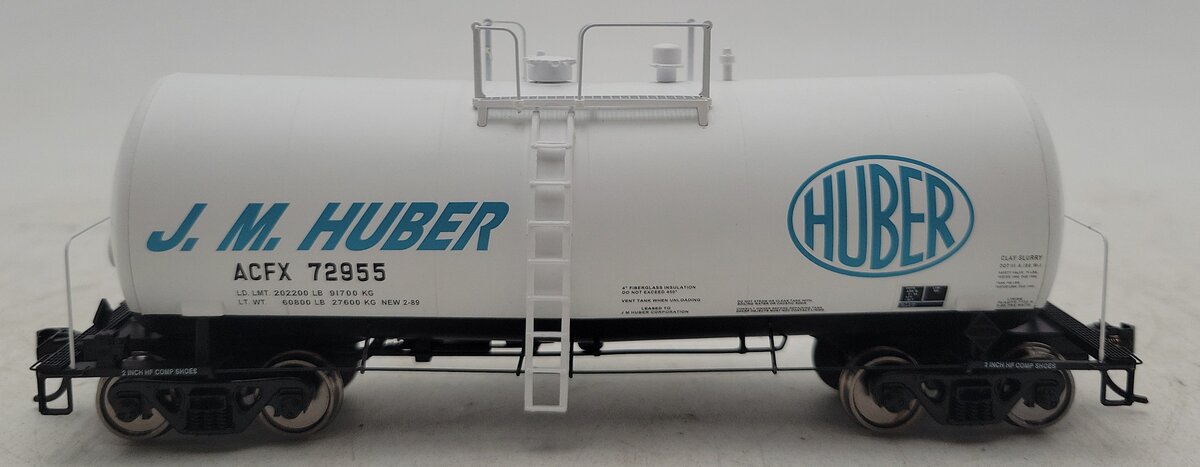 Walthers 920-100126 HO J.M. Huber JMHX 40' UTLX Funnel Flow Tank Car #72955 NIB