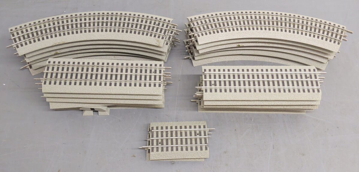 Lionel O Gauge Fastrack Assorted Straight & Curved Track Sections [35] VG