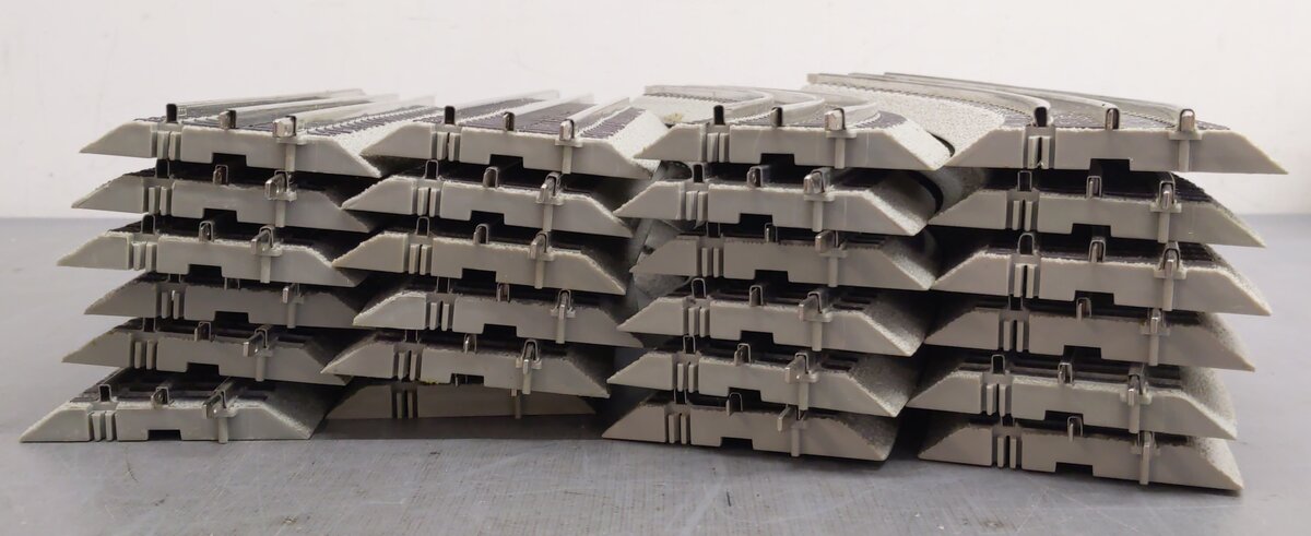 Lionel O Gauge Fastrack Assorted Straight & Curved Track Sections [35] VG