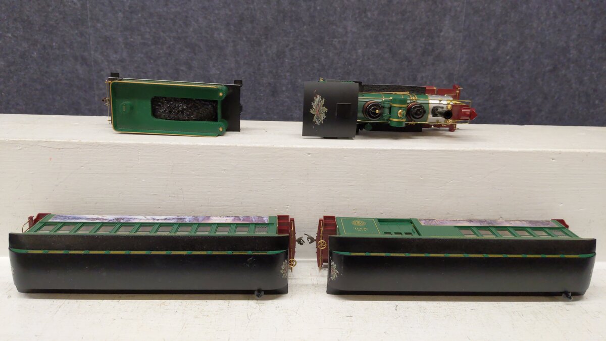 Bachmann HO Scale Thomas Kinkade's Christmas Express Steam Loco Set #2 VG