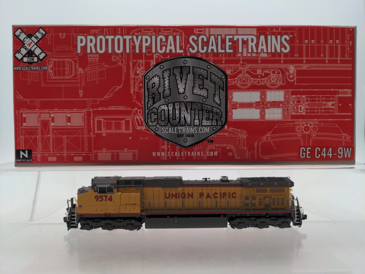 Scale Trains SXT31519 N Scale Union Pacific Diesel Locomotive #9574 w/DCC & Snd LN/Box