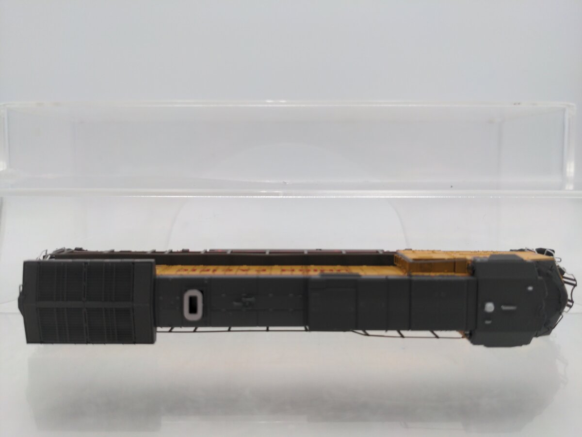 Scale Trains SXT31519 N Scale Union Pacific Diesel Locomotive #9574 w/DCC & Snd LN/Box