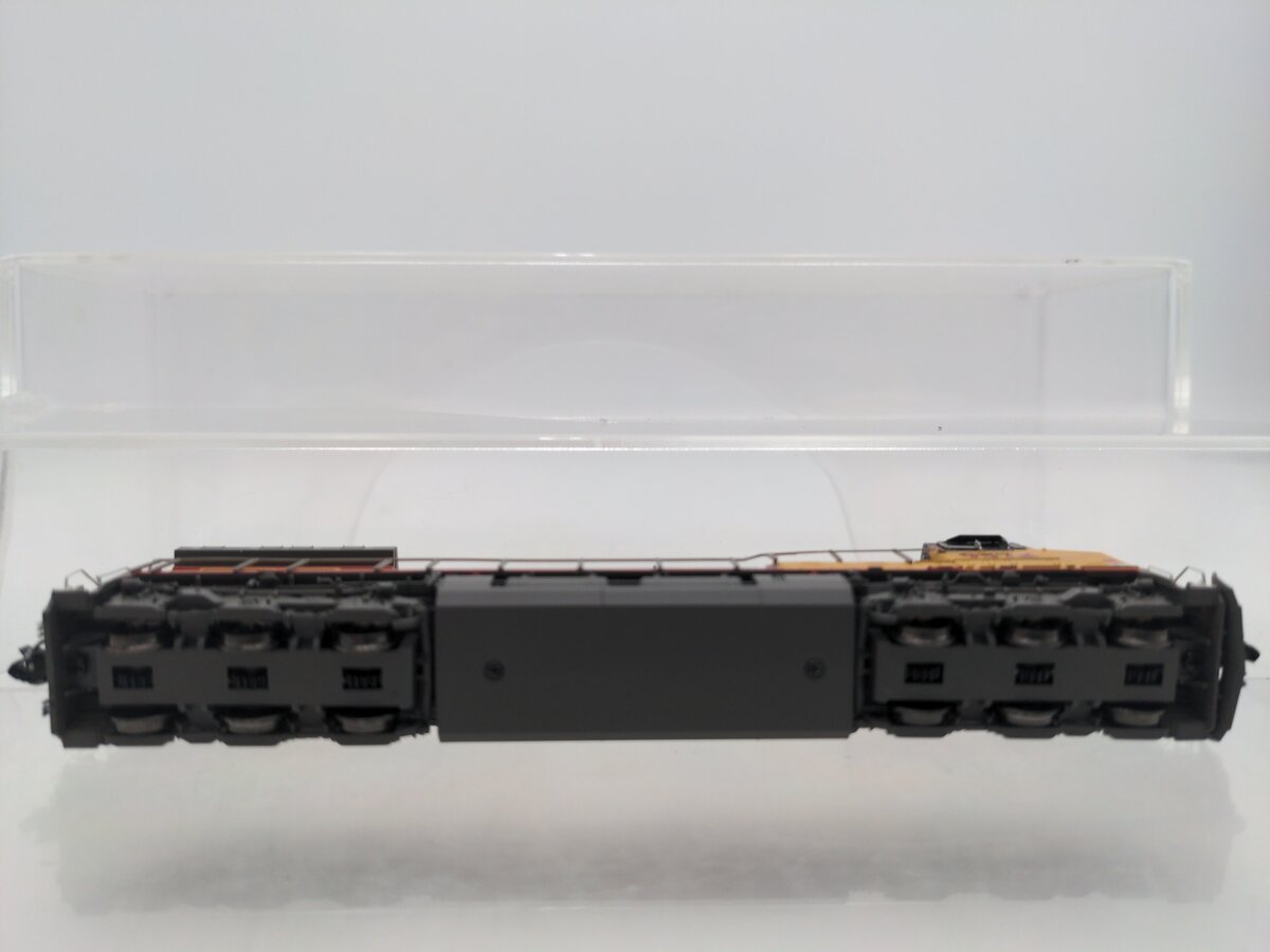 Scale Trains SXT31519 N Scale Union Pacific Diesel Locomotive #9574 w/DCC & Snd LN/Box
