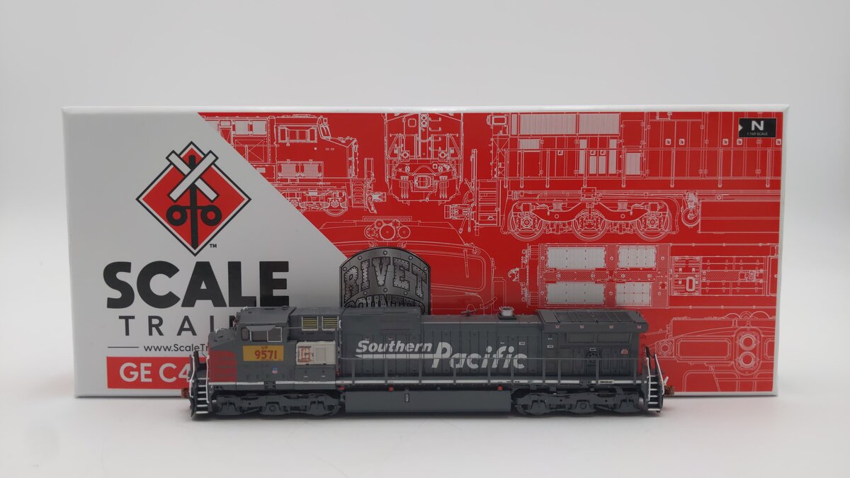 Scale Trains SXT38550 N Scale Southern Pacific Diesel Locomotive #9571 LN/Box