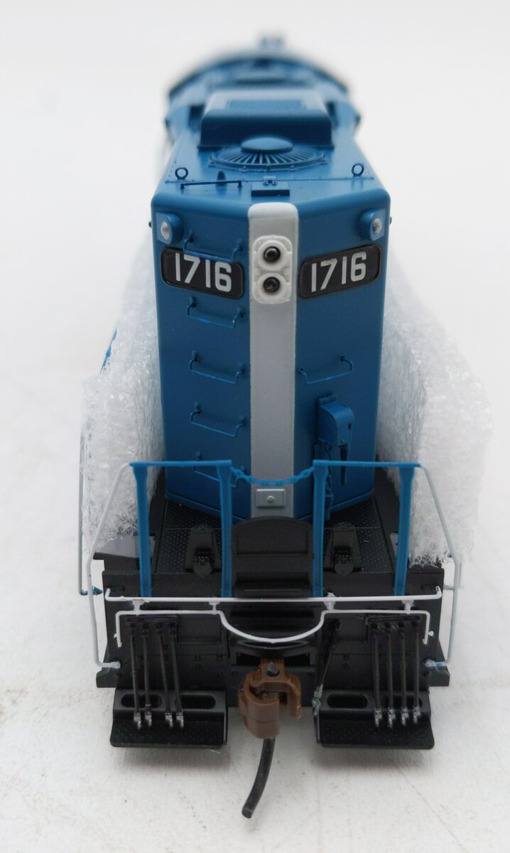 Athearn G62764 HO GP9 w/DCC & Sound, B&M/1970s Scheme #1716
