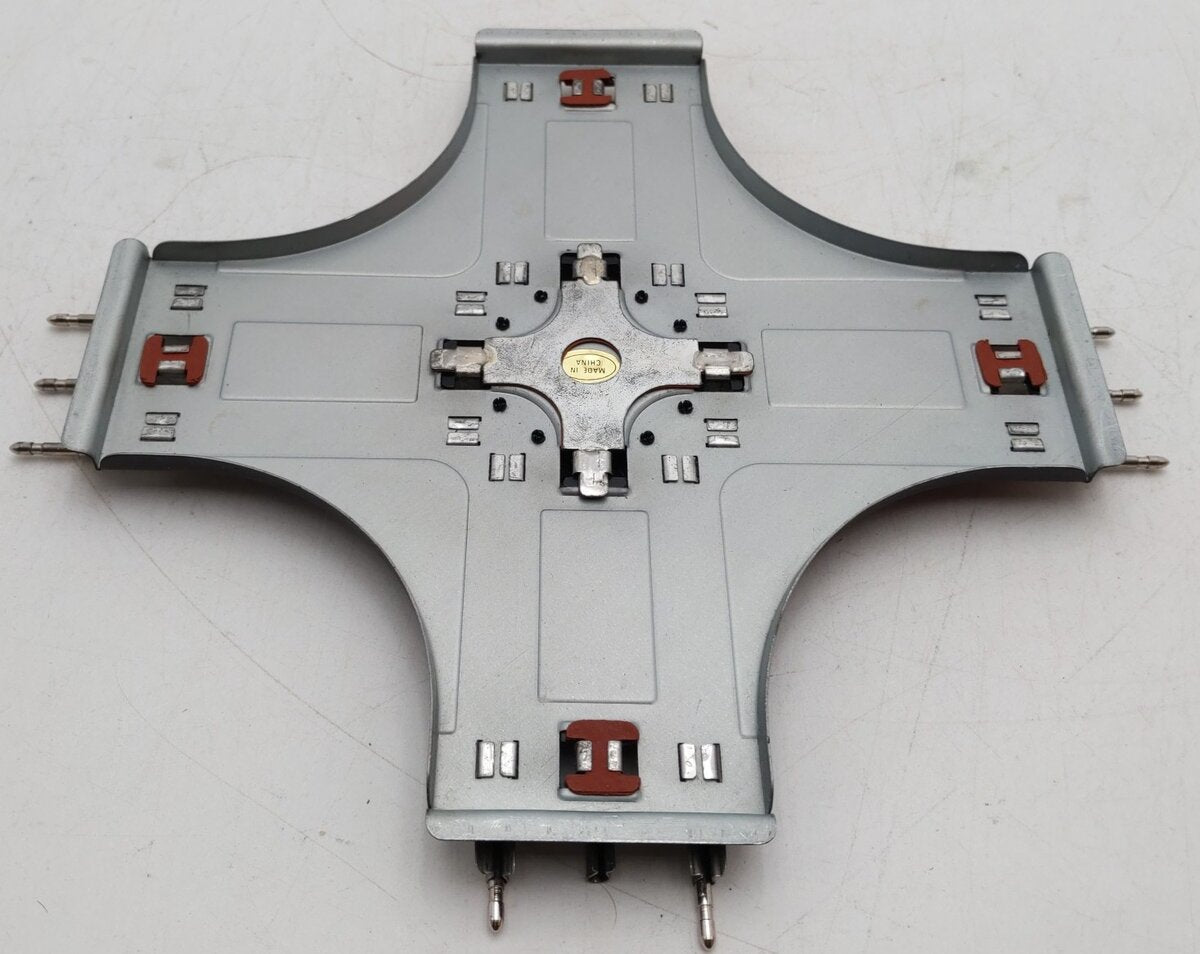 Lionel 6-5540 O Gauge 90 Degree Crossover EX/Box