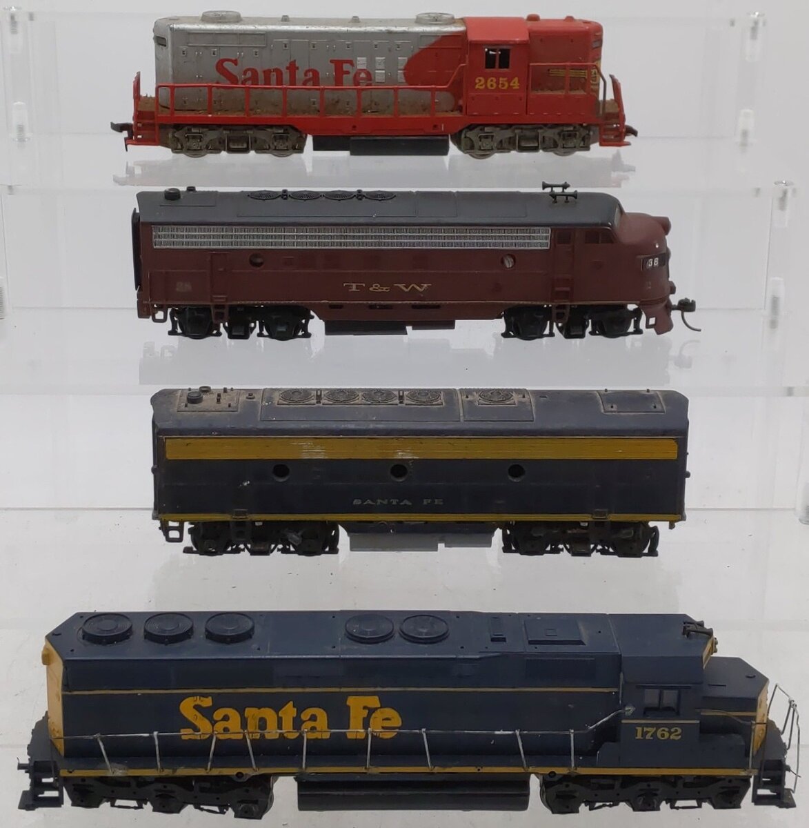 HO Scale Assorted Diesel Locomotives [4]