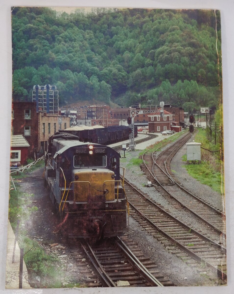 Chesapeake And Ohio Diesel Review Paperback Book By Carl W. Shaver VG