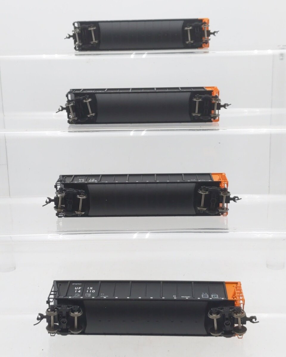 Atlas HO Scale Assorted Freight Cars [4] EX