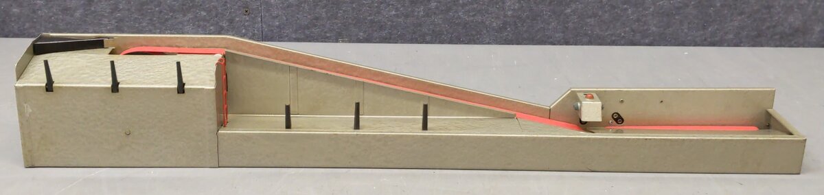 Lionel 364 Vintage O Operating Belt Log Loader EX/Box