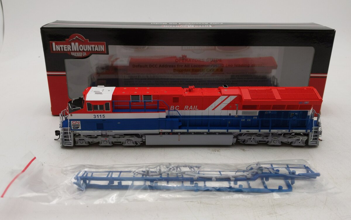 InterMountain 497110S HO CN/BC Rail ET44 Tier 4 Diesel Locomotive w/DCC & Sound