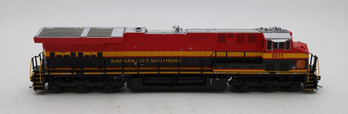 InterMountain 497107S-06 HO KCS ET44C4 Diesel Locomotive #5011 w/LokSound & DCC