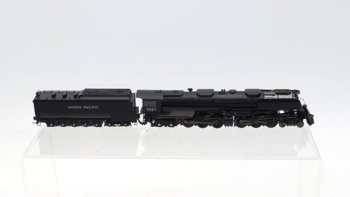 Athearn 25743 N Scale Union Pacific Steam Locomotive 4-6-6-4 w/DCC & Sound #3967 LN/Box