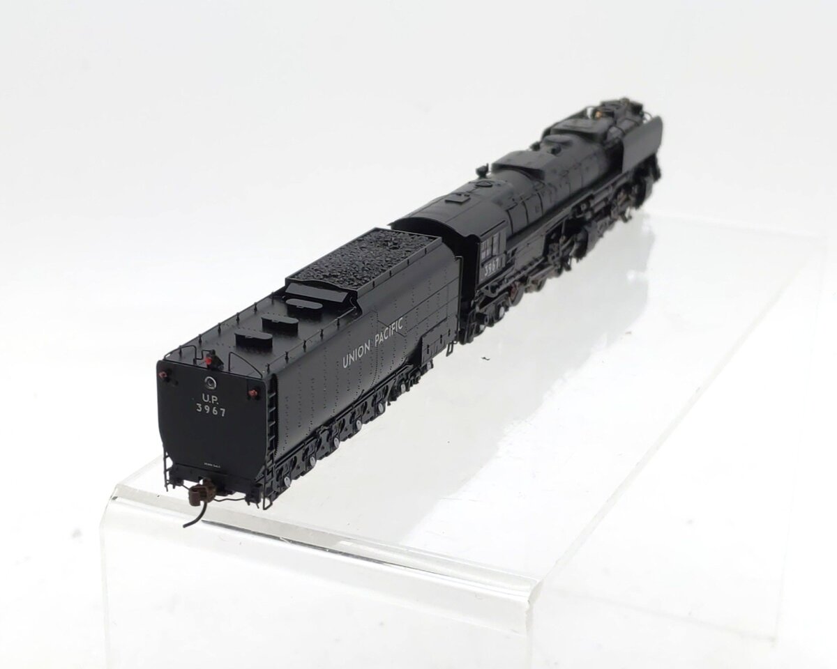 Athearn 25743 N Scale Union Pacific Steam Locomotive 4-6-6-4 w/DCC & Sound #3967 LN/Box