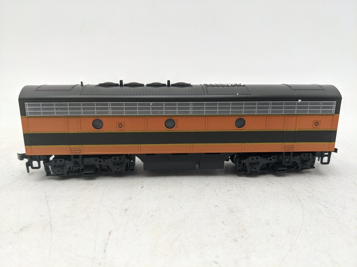 Stewart 8471 HO Great Northern F3B Phase IV Powered Diesel Locomotive EX/Box