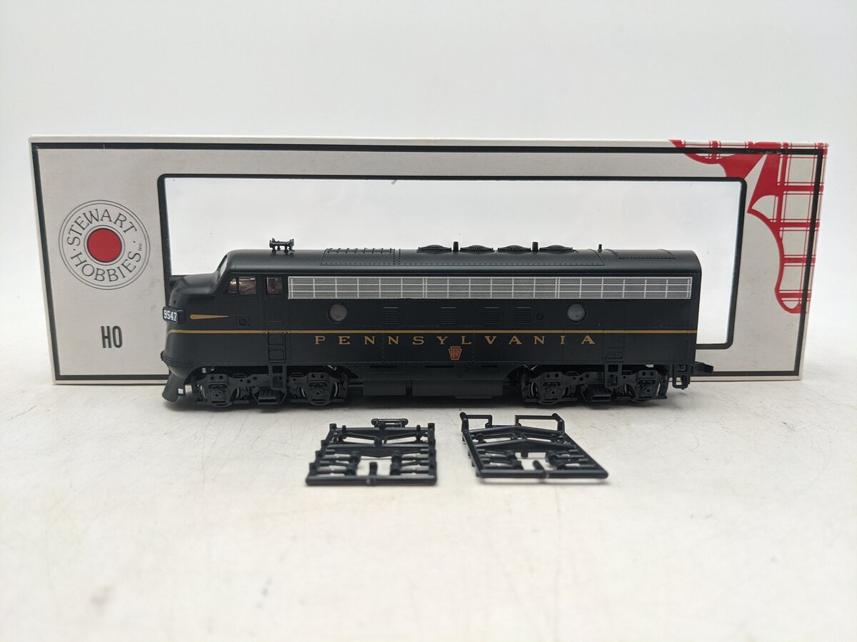 Stewart 8440 HO Pennsylvania F3 A Powered Diesel Locomotive EX/Box