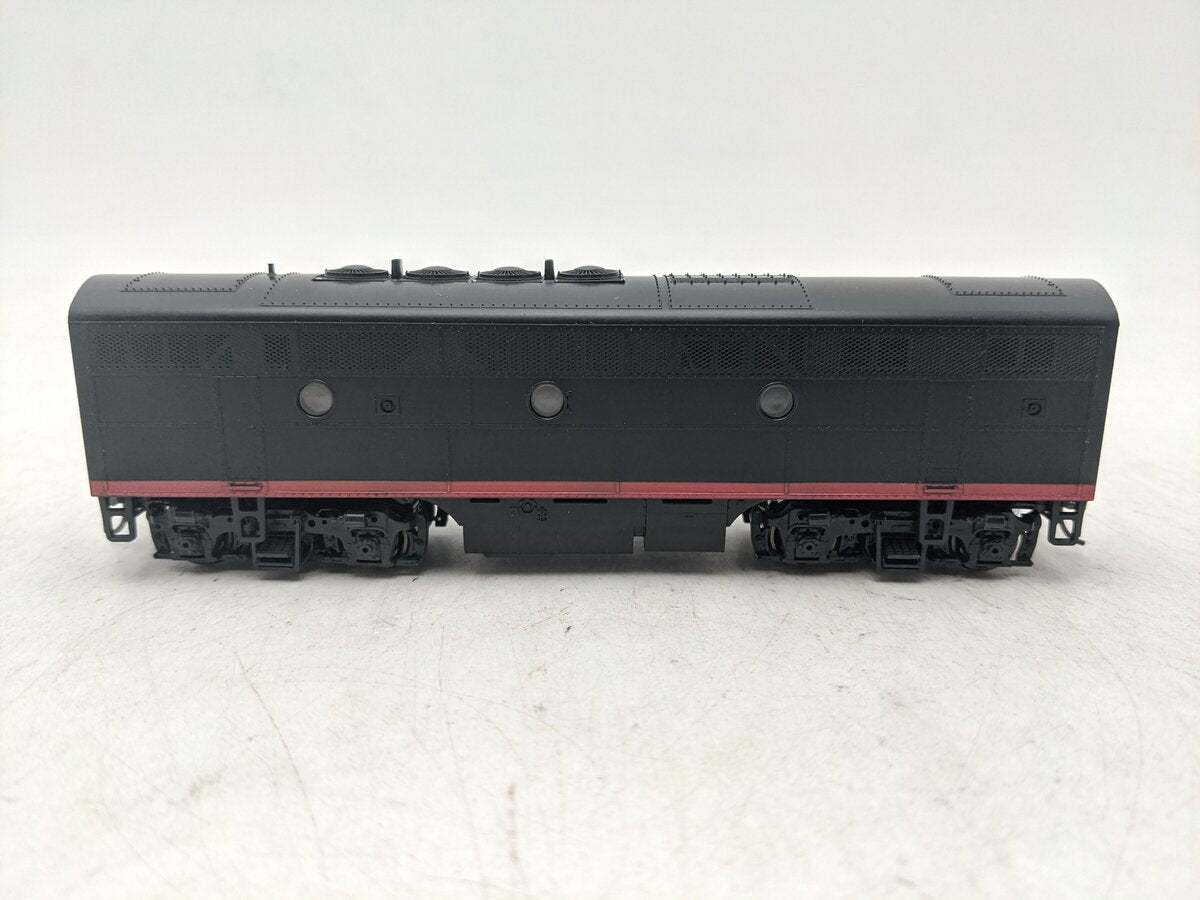 Stewart 8211 HO Southern Pacific Phase II Powered F-3 B Unit Diesel Locomotive EX/Box