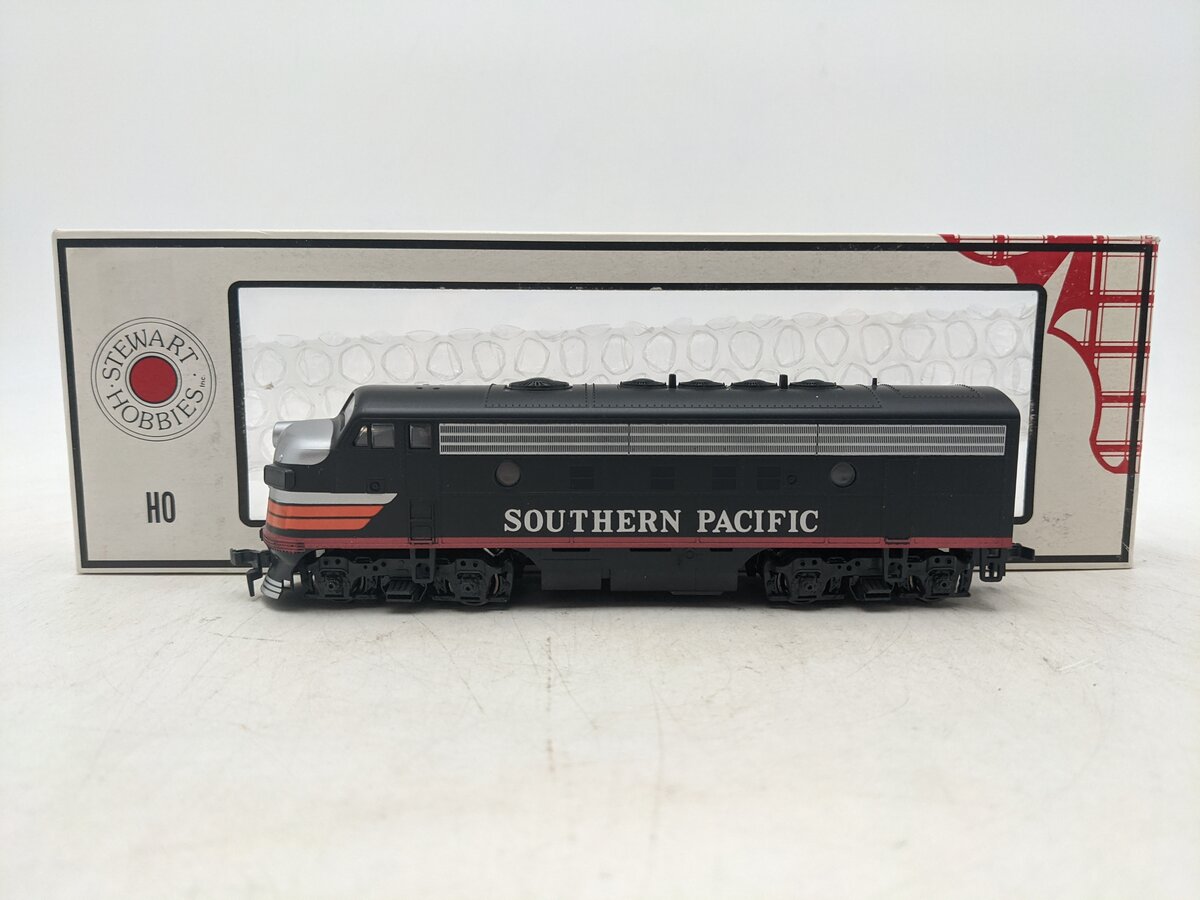 Stewart 9240 HO SP Black Widow F7A Phase II Powered Diesel Locomotive EX/Box