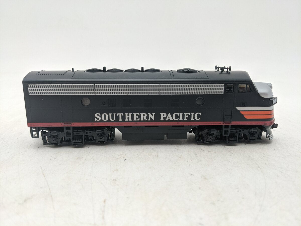 Stewart 9240 HO SP Black Widow F7A Phase II Powered Diesel Locomotive #6470 EX/Box
