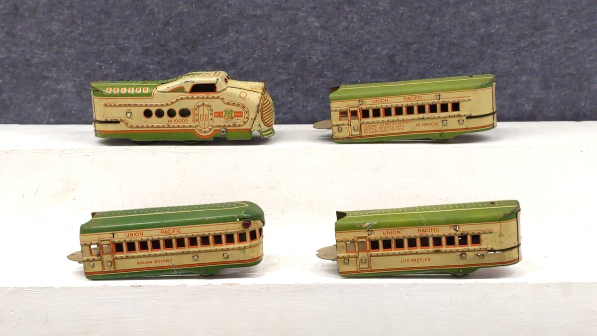 Marx M-10005 Vintage O Union Pacific Streamliner w/ 3 Passenger Cars VG