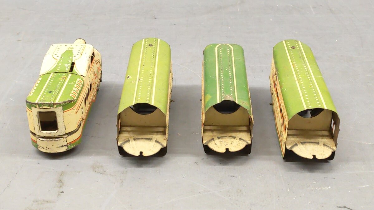 Marx M-10005 Vintage O Union Pacific Streamliner w/ 3 Passenger Cars VG