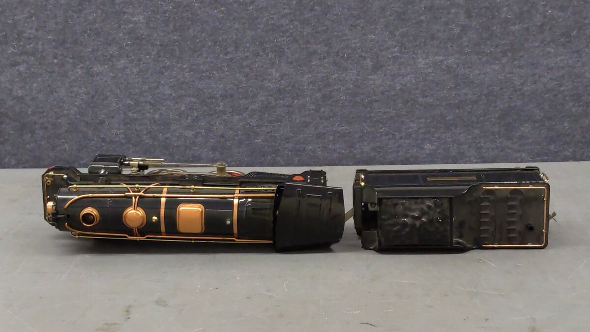 MTH 10-1092-1 Std. Gauge Tinplate 392E Steam Locomotive and Tender w/PS1 VG