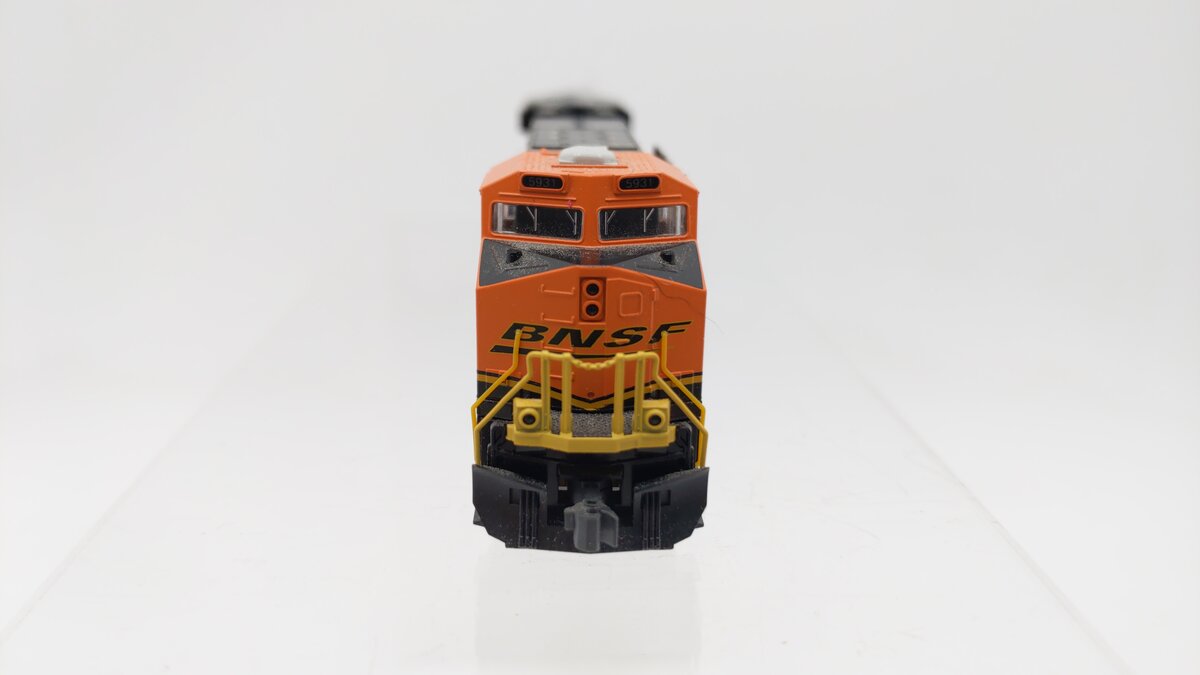 Kato 176-8931-DCC N Burlington Northern Santa Fe GE ES44AC Diesel Loco #5931 LN/Box