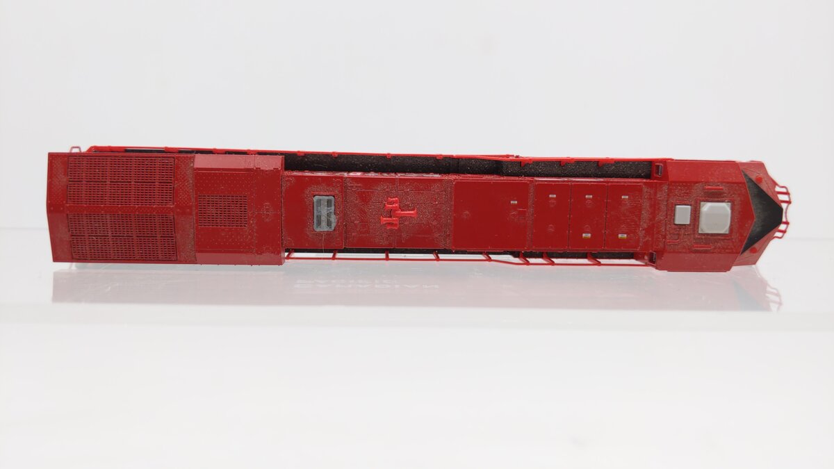 Kato 176-8935 N Canadian Pacific GE ES44AC Diesel Locomotive #8743