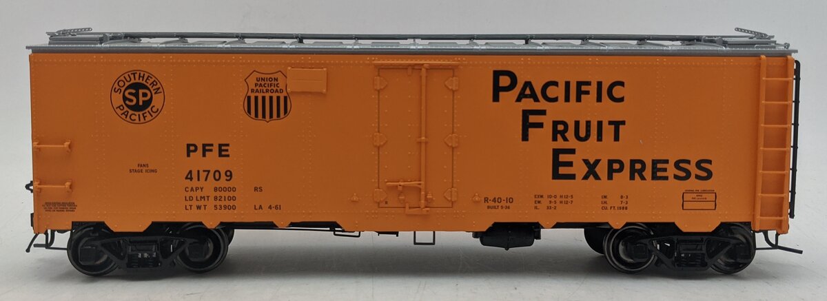 Atlas 9518-1 O Scale 2-Rail Pacific Fruit Express 40' Steel Reefer Car #41709 LN/Box