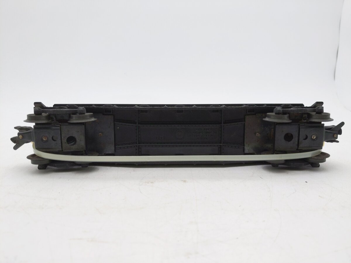 Lionel 6262 Vintage O Black Flatcar with Wheel Sets VG