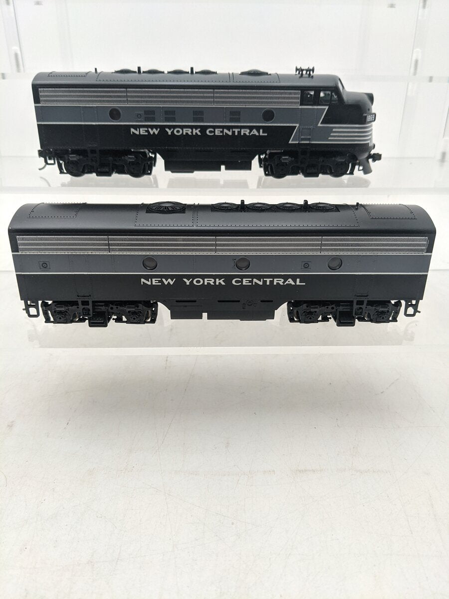 Stewart 5813 HO New York Central F7 PhaseII A/B Set EX/Box