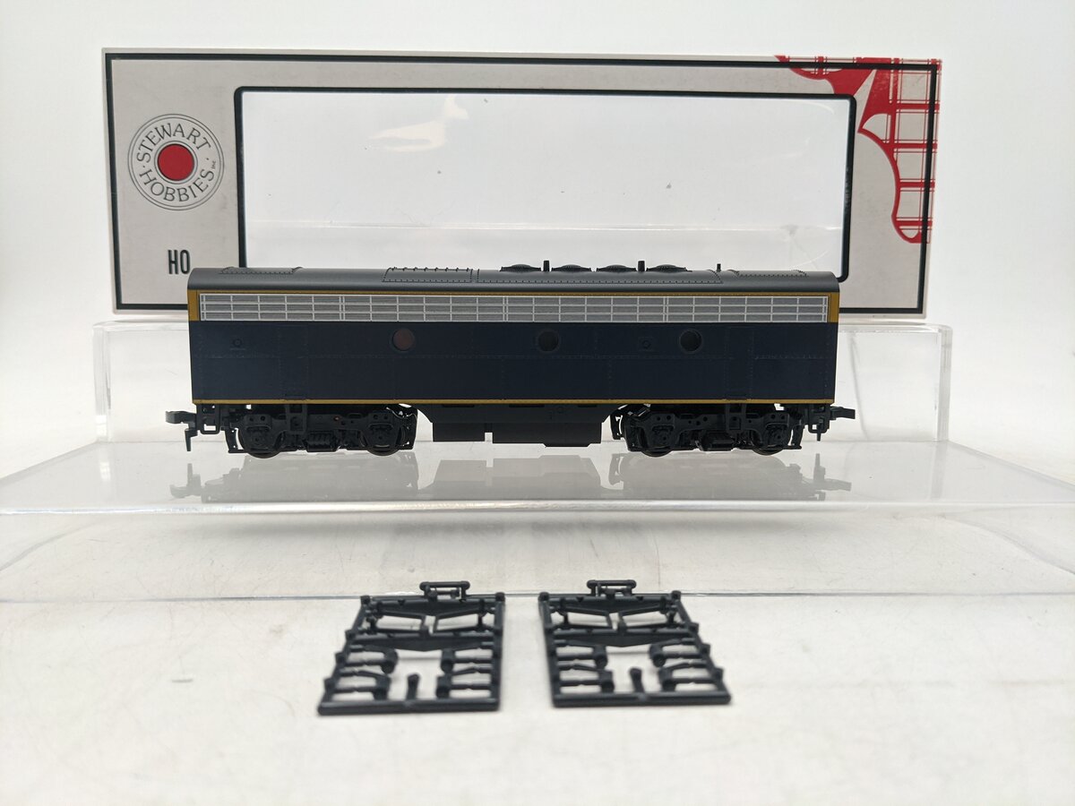 Stewart 8451 HO Santa Fe F3B Phase IV Powered Diesel Locomotive EX/Box