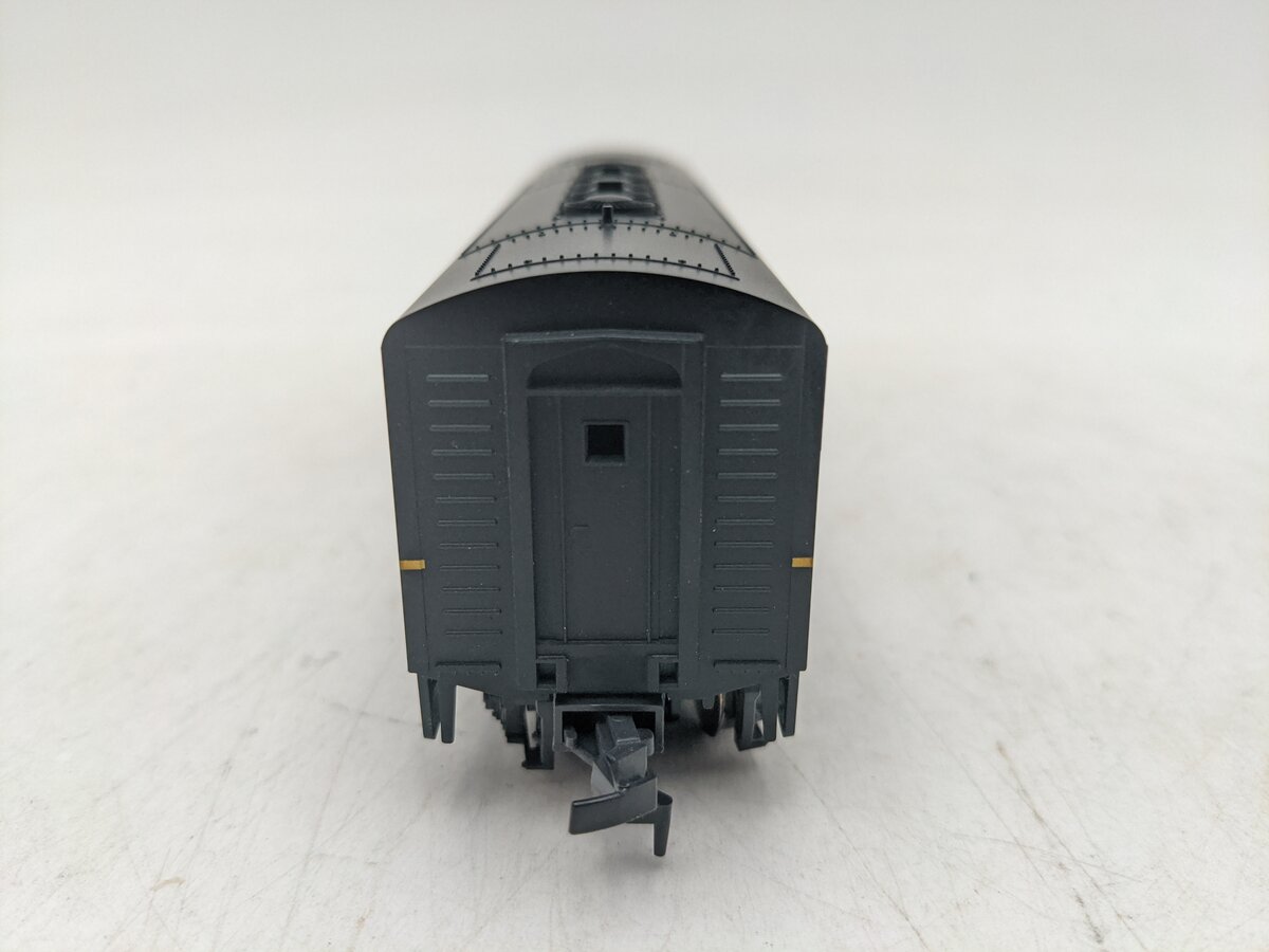Stewart Hobbies 9121 HO Scale Non-Powered PRR F7B Phase 1 Late Diesel Locomotive EX