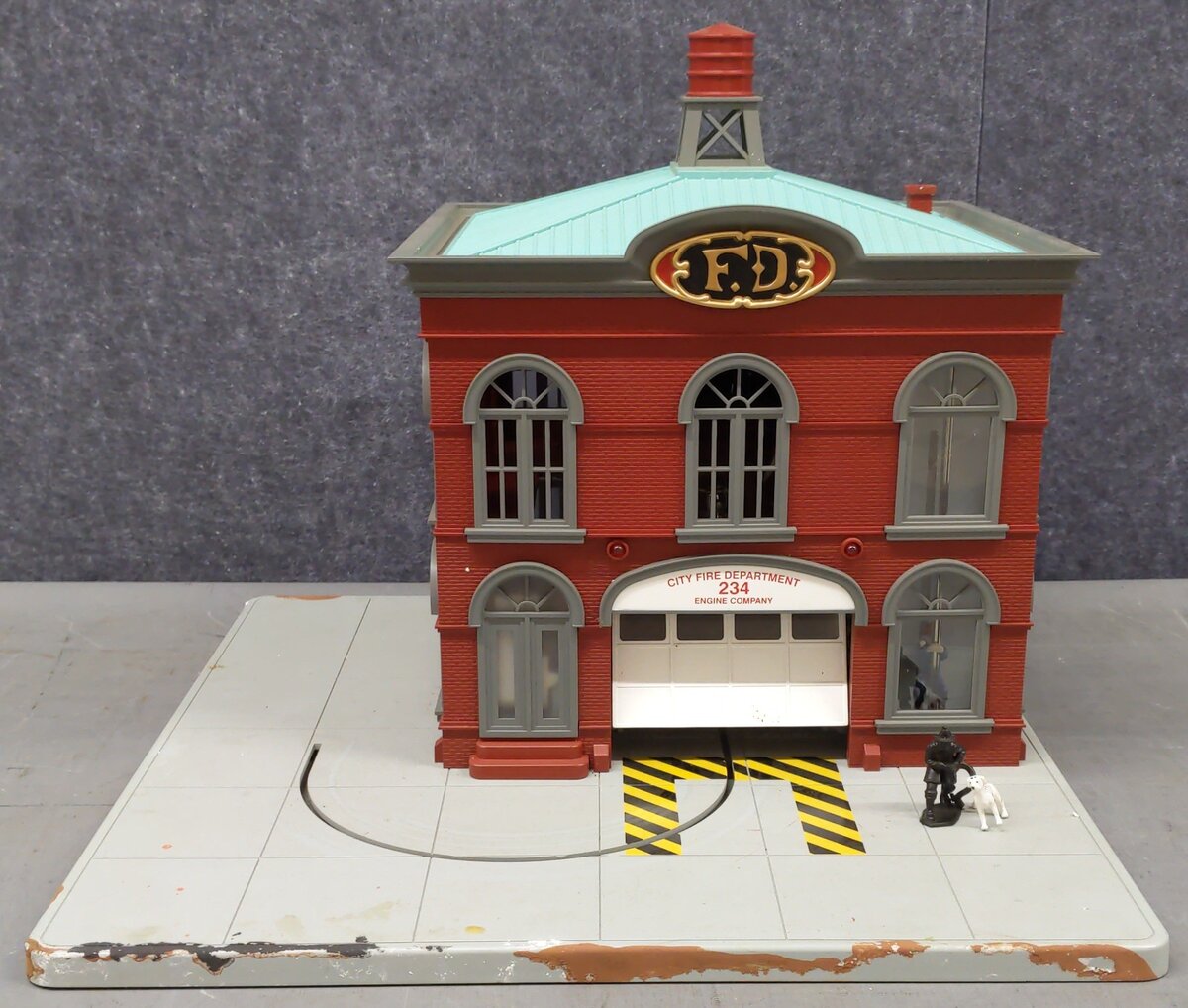 MTH 30-9102 O Gauge Operating Firehouse VG