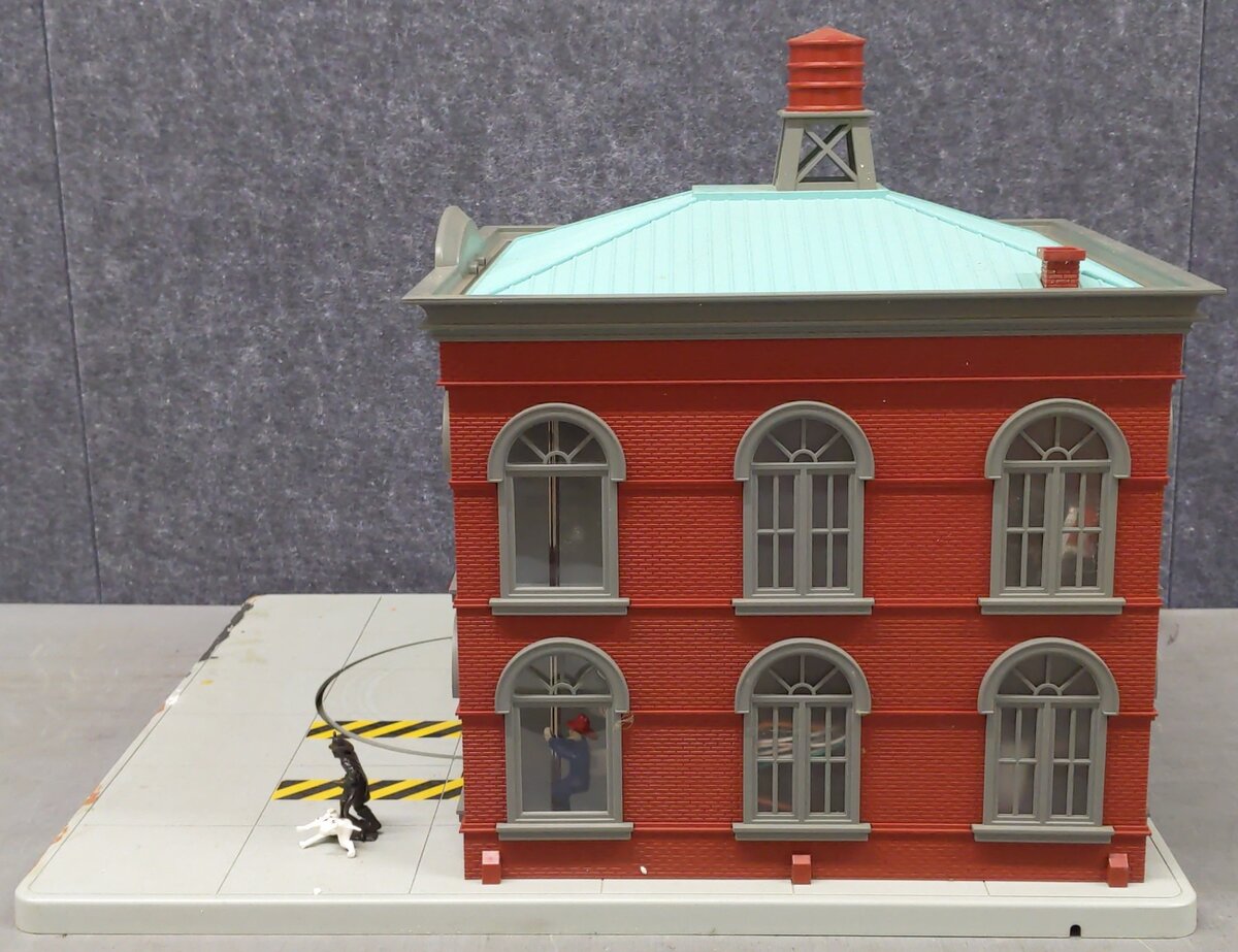 MTH 30-9102 O Gauge Operating Firehouse VG