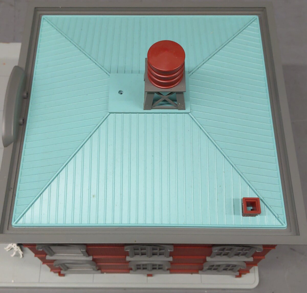 MTH 30-9102 O Gauge Operating Firehouse VG