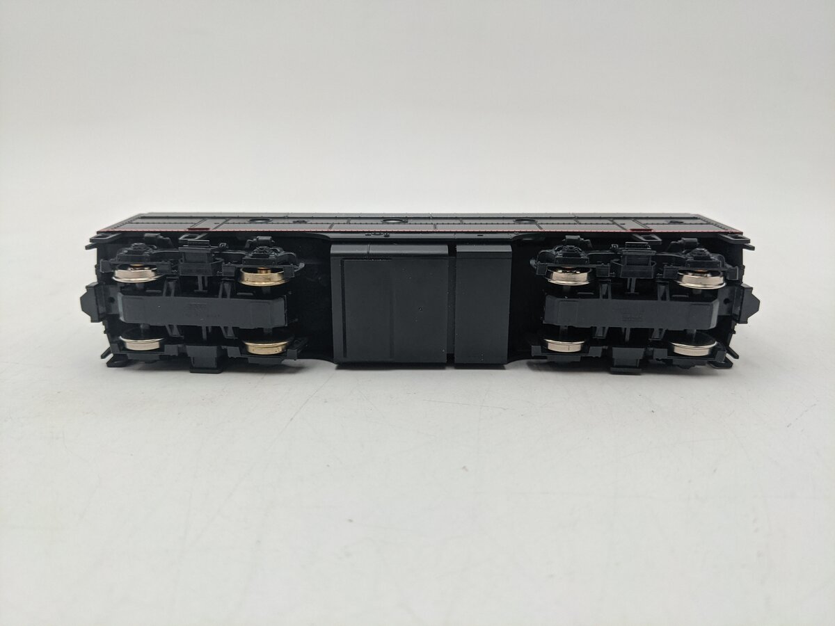 Stewart 3399 HO Southern Pacific F7B Phase 2 Non-Powered Diesel Locomotive