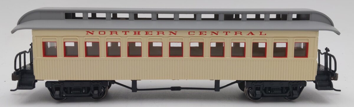Bachmann 15103 HO Northern Central Old-Time Coach Car