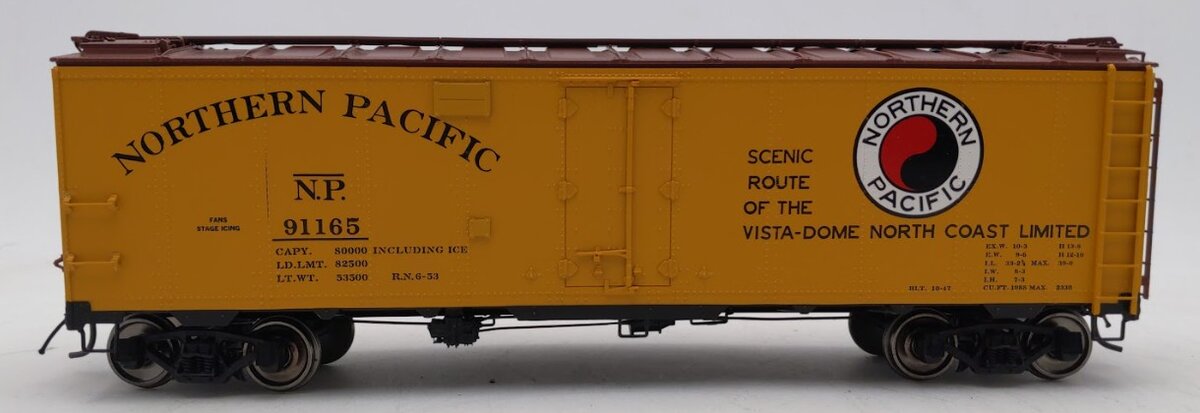 InterMountain 25315S-10 O Northern Pacific Steel Sided Ice Bunker Car #91165 EX/Box