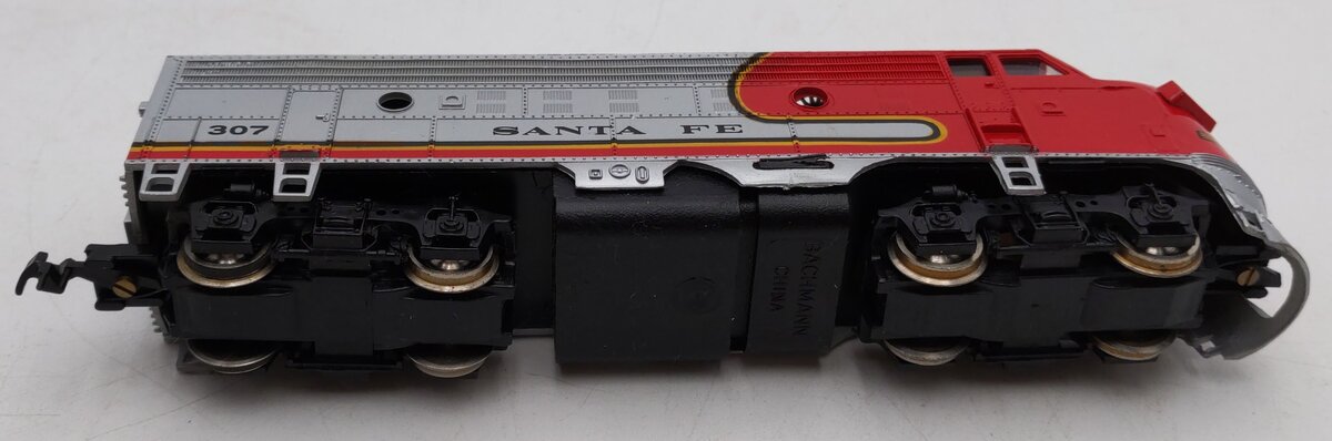 Bachmann HO Santa Fe F9 Powered Diesel Locomotive #307 EX/Box