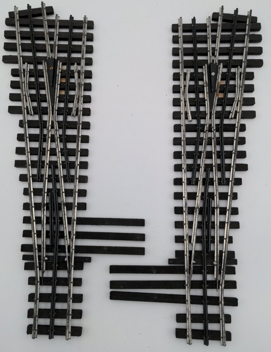 Right-of-Way O Left and Right Hand Switches VG