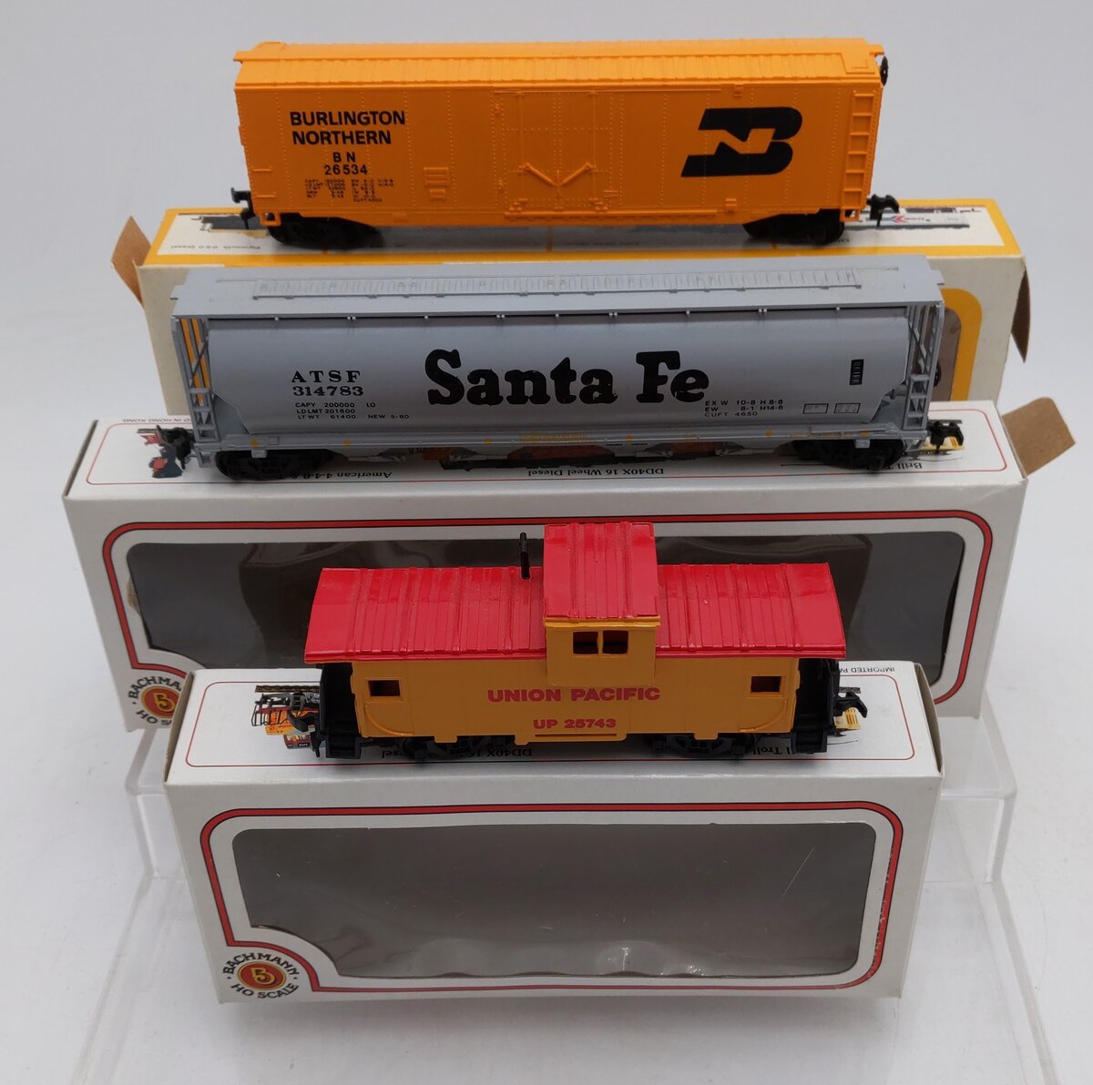 Bachmann HO Scale Assorted Cars #314783, #26534, #25743 [3] EX/Box