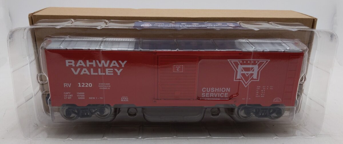 RMT 96454 O Gauge Rahway Valley Box Car #1202 NIB
