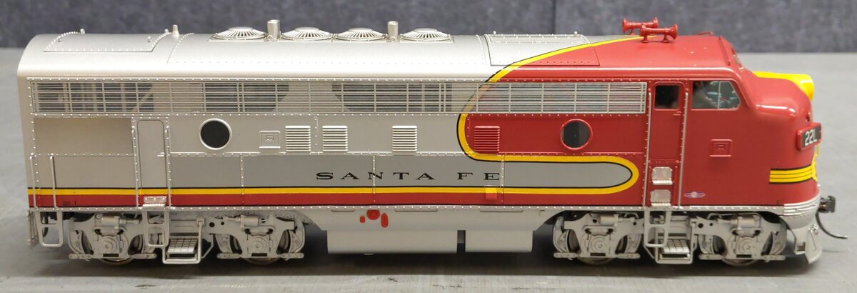 Sunset Models O Gauge ATSF EMD F7 2-Rail Diesel Locomotive #22L NIB