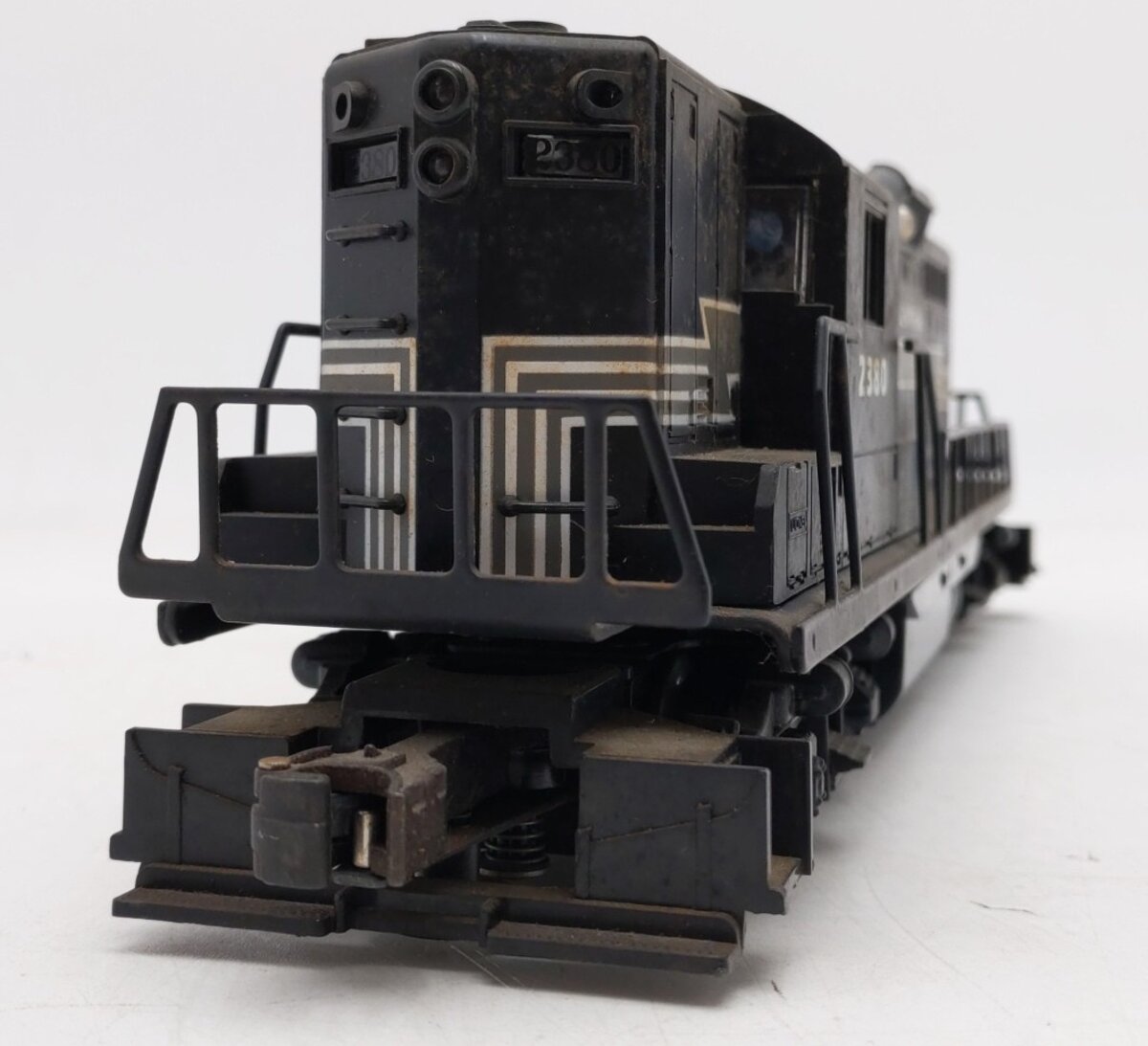 Lionel 6-18563 O Gauge New York Central GP-9 Diesel Locomotive #2380 VG