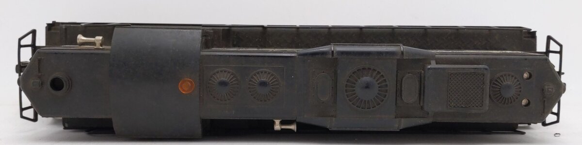 Lionel 6-18563 O Gauge New York Central GP-9 Diesel Locomotive #2380 VG