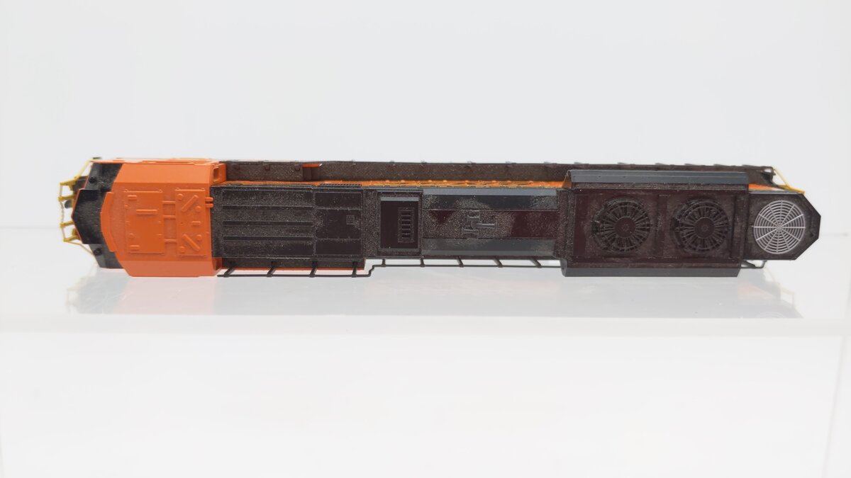 Kato 176-8524 N Burlington Northern Santa Fe EMD SD70ACe Diesel Locomotive #8527 EX/Box