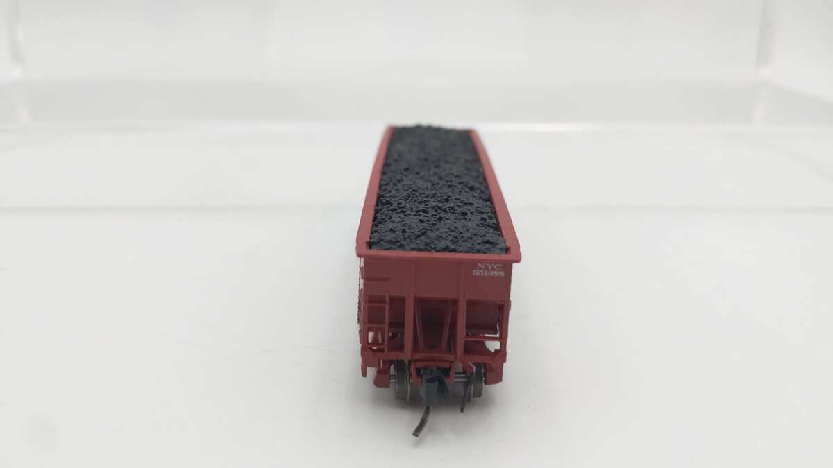 Bluford Shops 74197 N New York Central 70 Ton 3-Bay Offset Side Hopper #951988